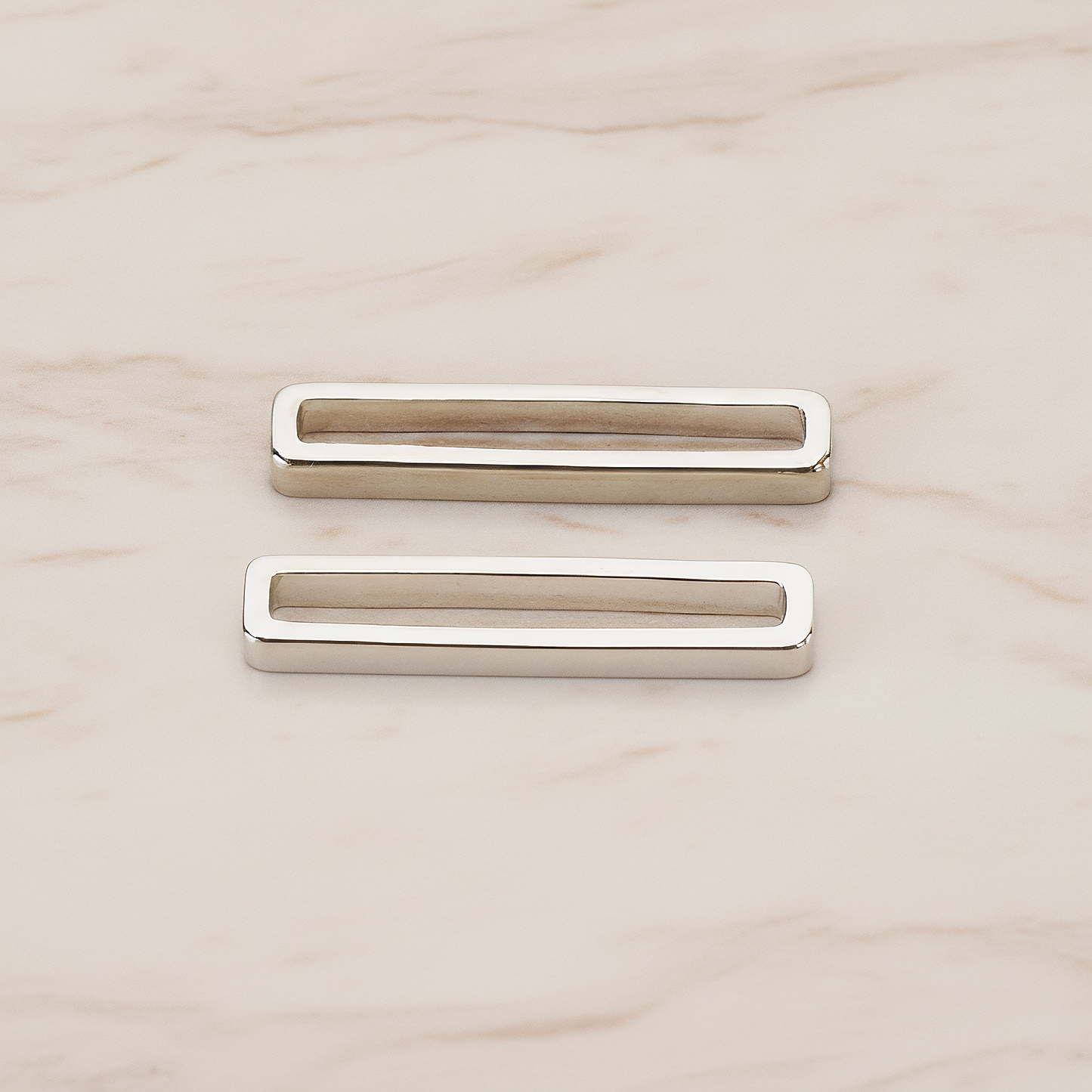 Rectangle Link Pendant, 4 Pc on warm marble background (PD.1058)
