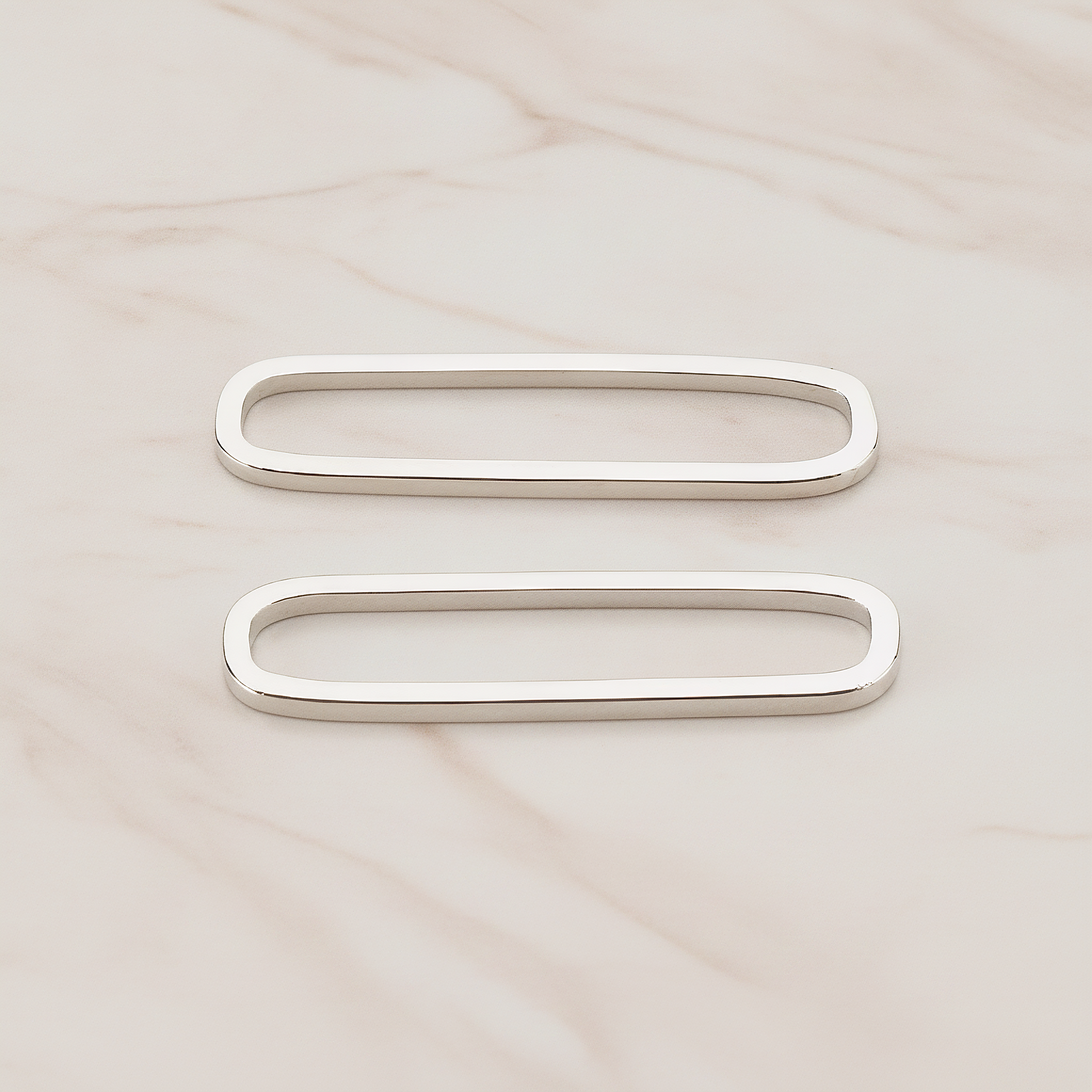 Rounded Rectangle Link Pendant, 4 Pc on warm marble background (PD.1059)
