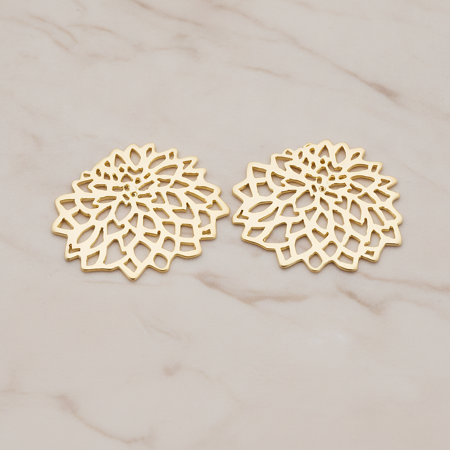 Mum Flower Silhouette Pendant, 2 Pc on warm marble background (PD.1075)