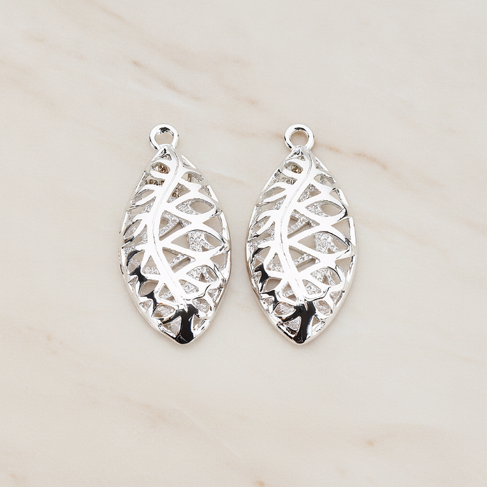 Scaled 3D Oval Pendant, 2 Pc on warm marble background (PD.110)