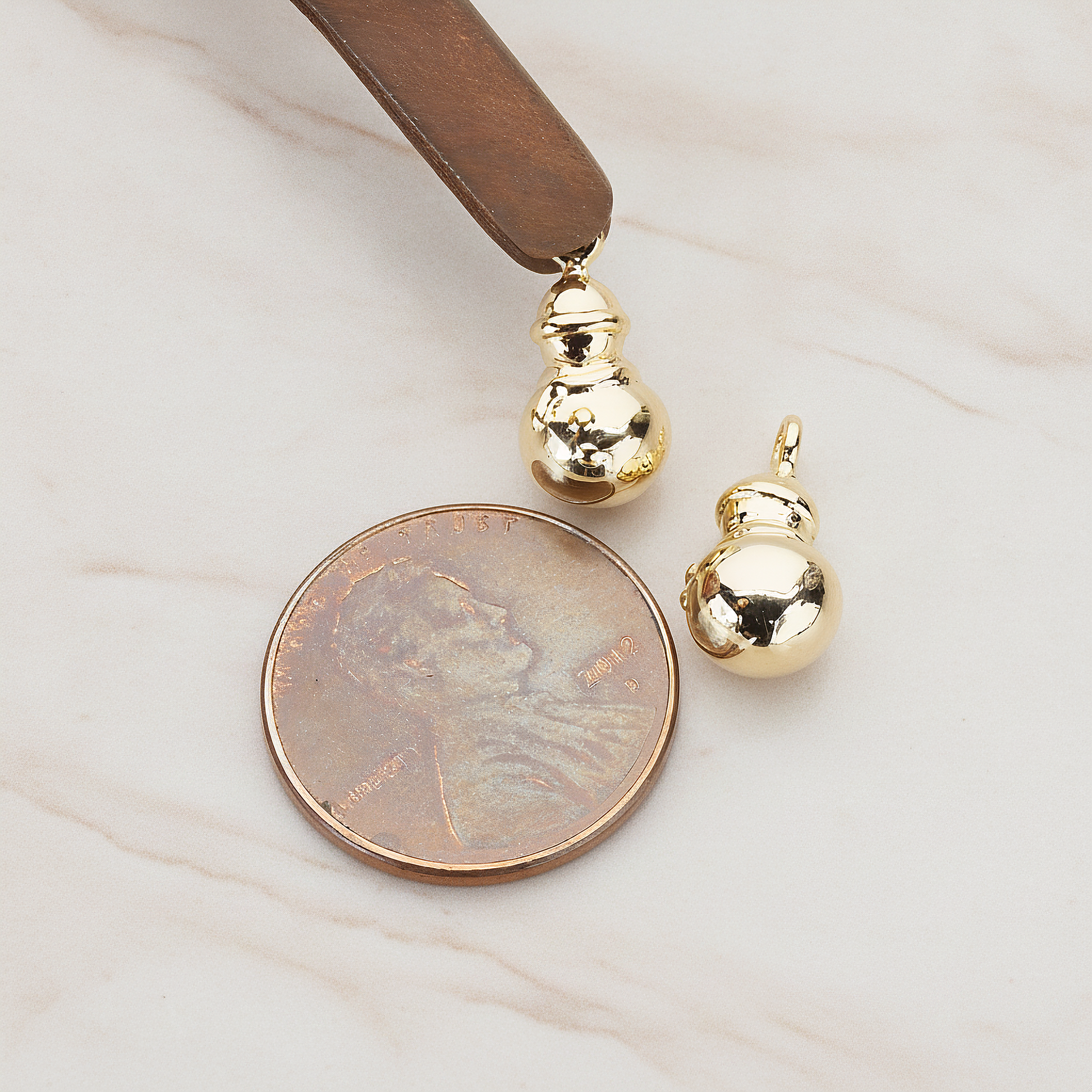 X-MAS Tree Ornament Ball Pendant, 2 Pc on warm marble background (PD.1180)