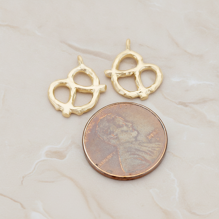 Pretzel Pendant, 2 Pc on warm marble background (PD.1198)