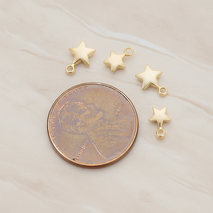 Mini 3D Star Pendant, 4 Pc on warm marble background (PD.1211)