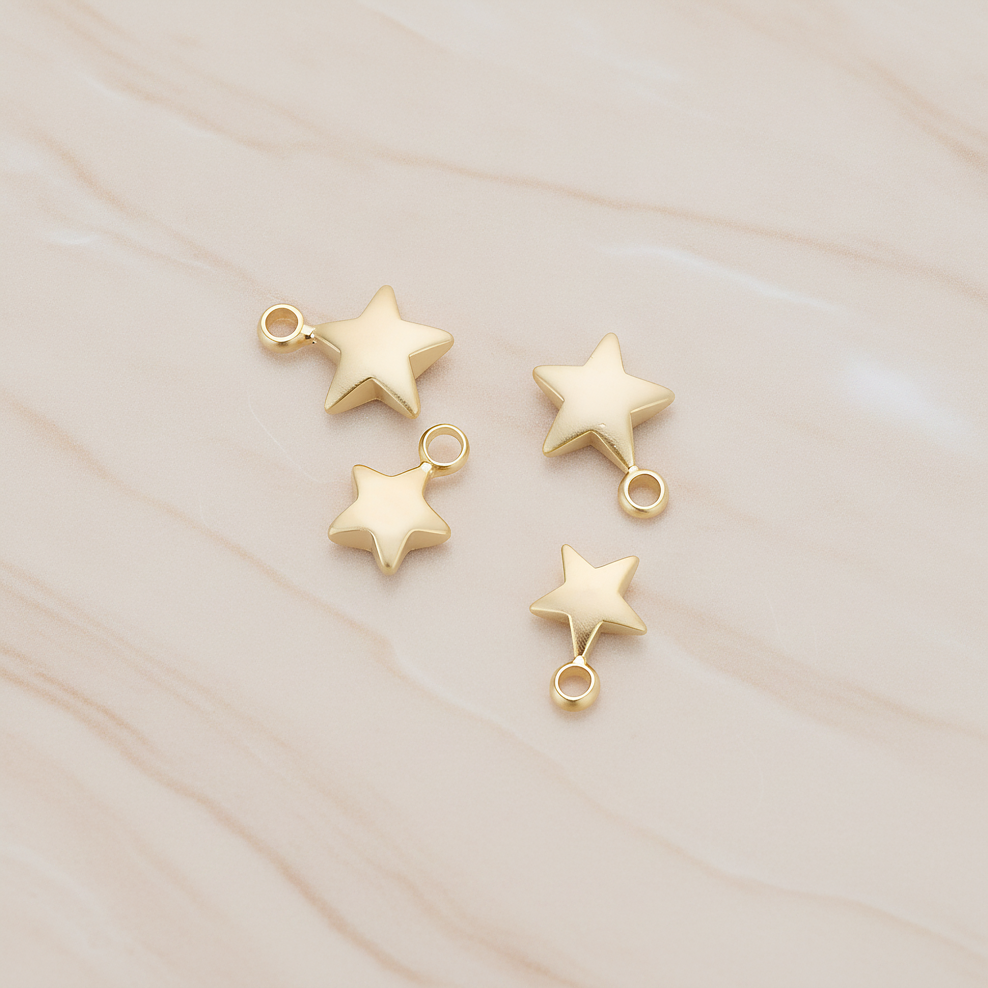 Mini 3D Star Pendant, 4 Pc on warm marble background (PD.1211)