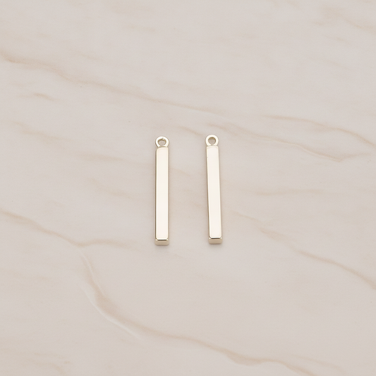 Mini Short Rectangle Bar Pendant, 4 Pc on warm marble background (PD.1228)