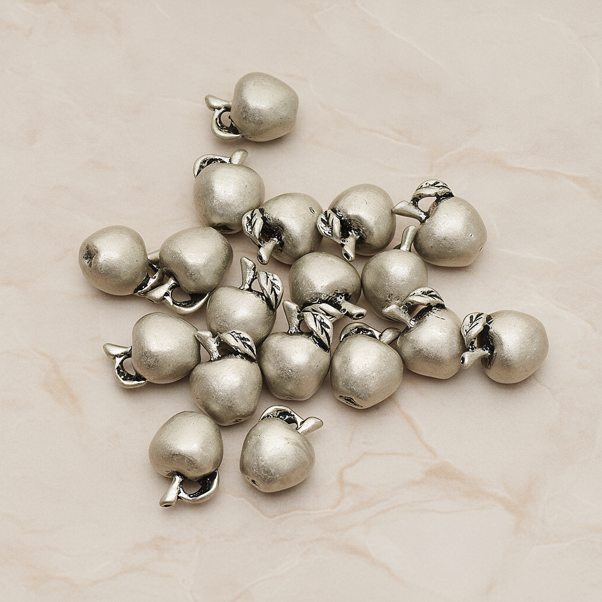 Mini 3D Apple Pendant, 2 Pc on warm marble background (PD.1265)