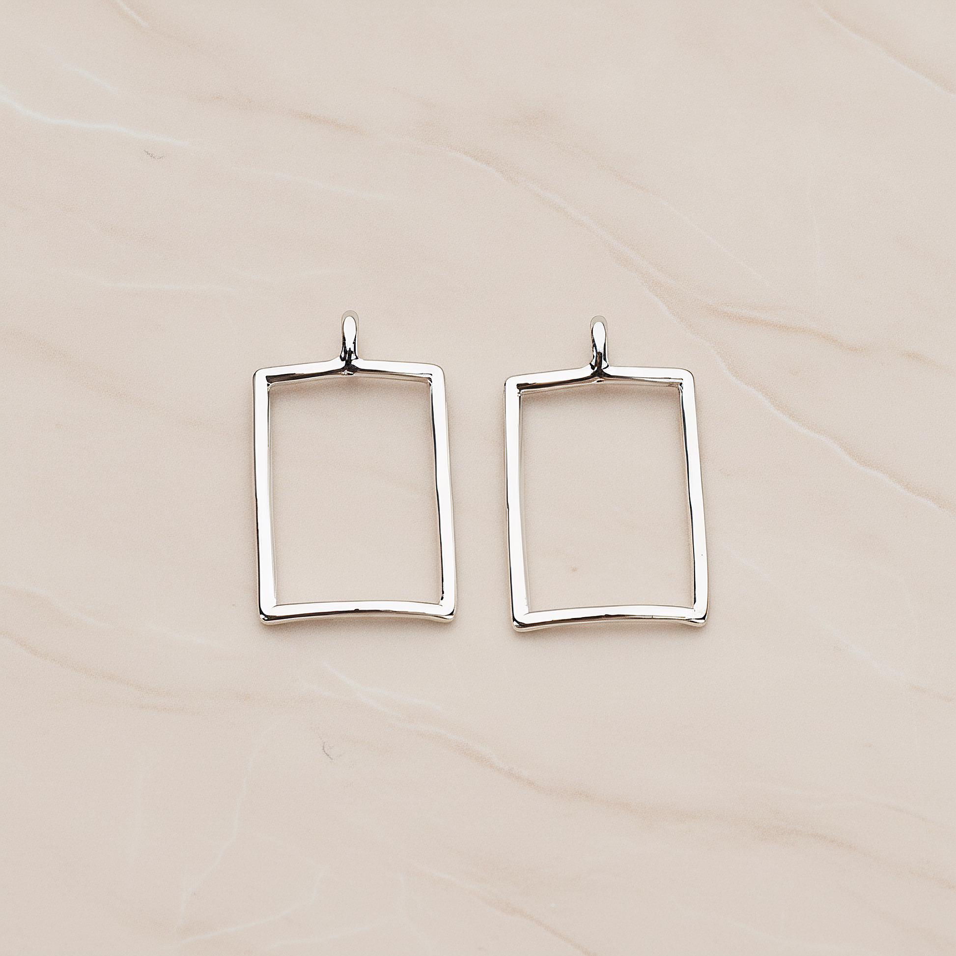 Simple Line Rectangle Pendant, 2Pc on warm marble background (PD.1294)