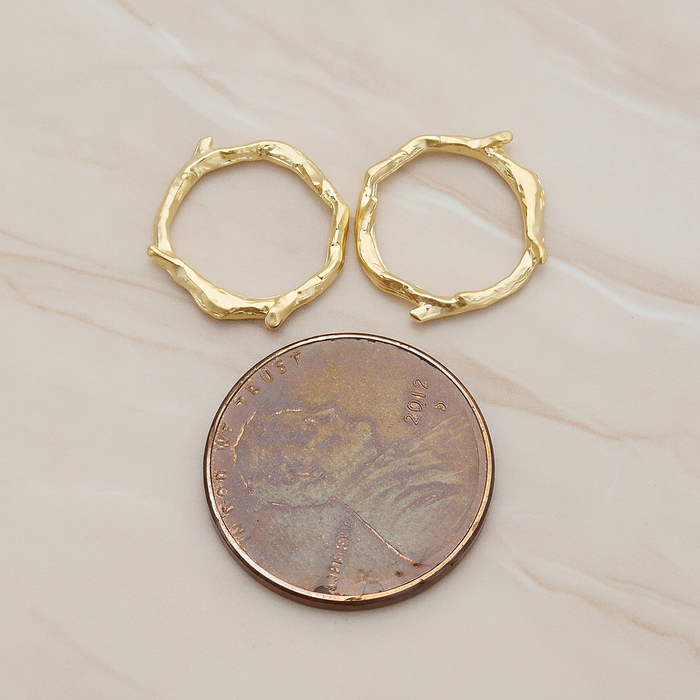 Round Wood Branch Pendant, 2 Pc on warm marble background (PD.1305)