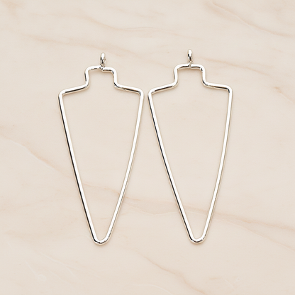Arrowhead Link Frame Pendant, 2 Pc on warm marble background (PD.1423)