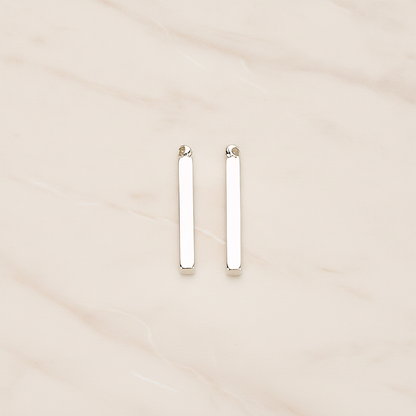 18mm Mini Squre Cube Vertical Bar Pendant, 2 Pc on warm marble background (PD.1431)