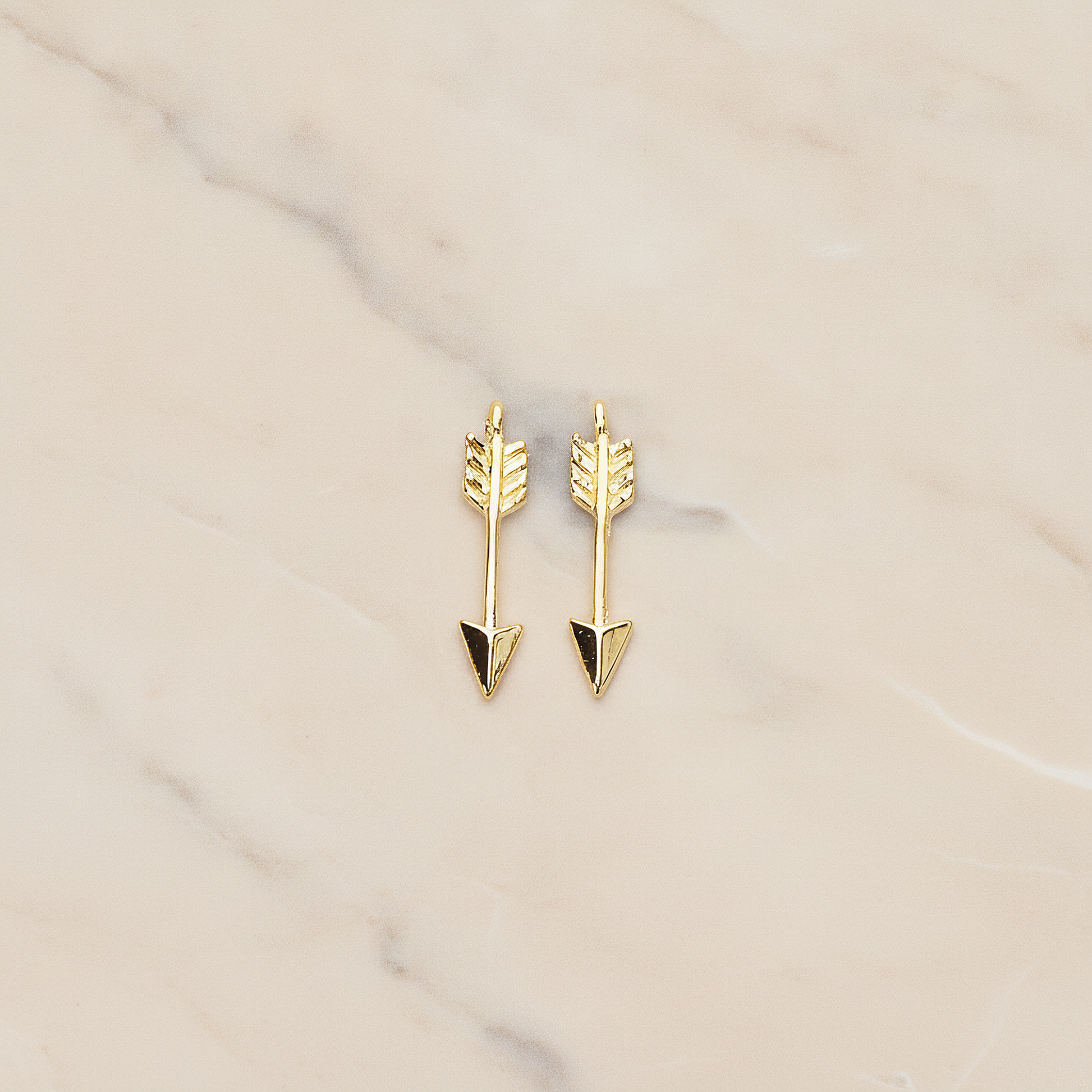Simple Small Arrow Pendant, 2 Pc on warm marble background (PD.1449)