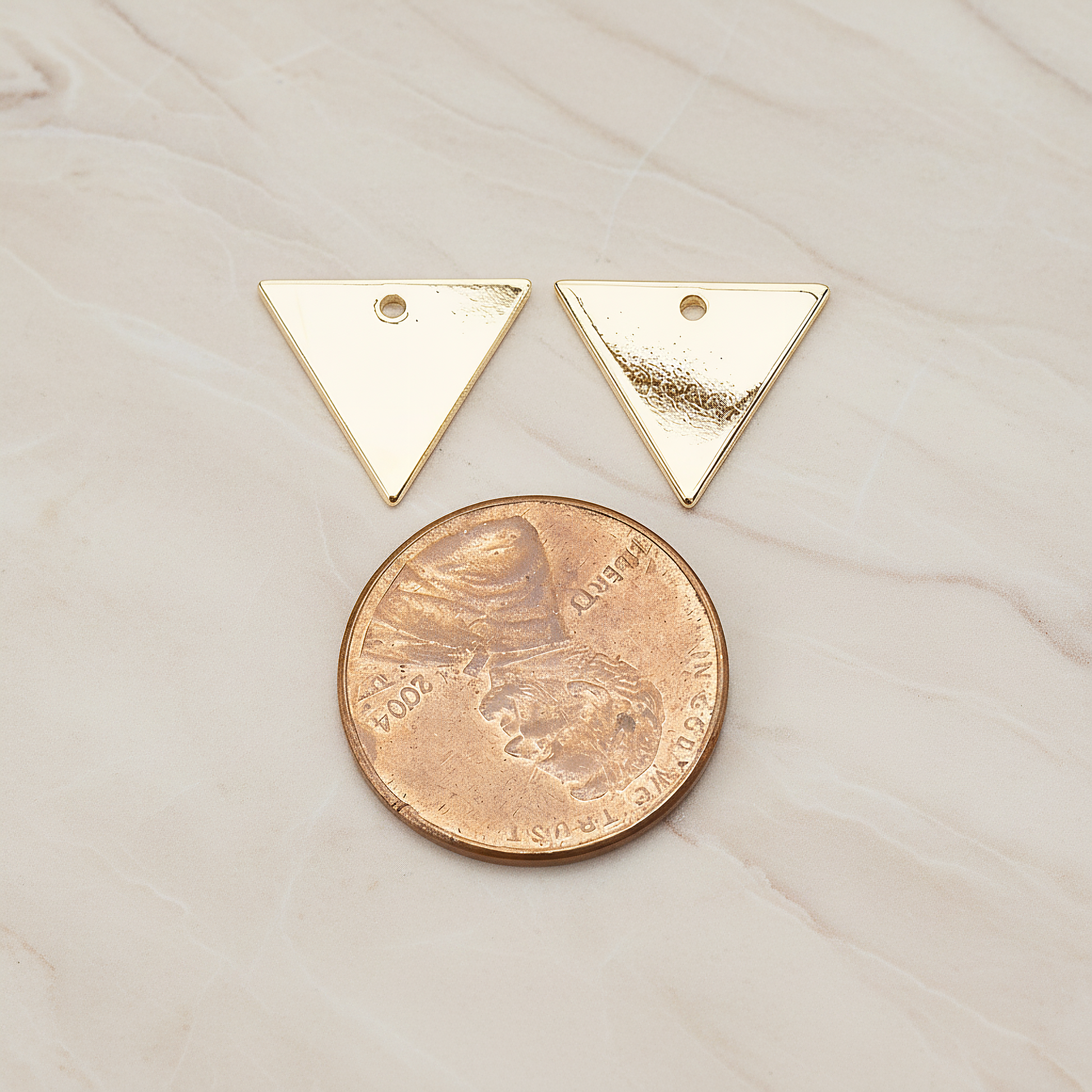Simple Triangle Flag Banner Tag Charm Pendant, 2 Pc on warm marble background (PD.1559-01)