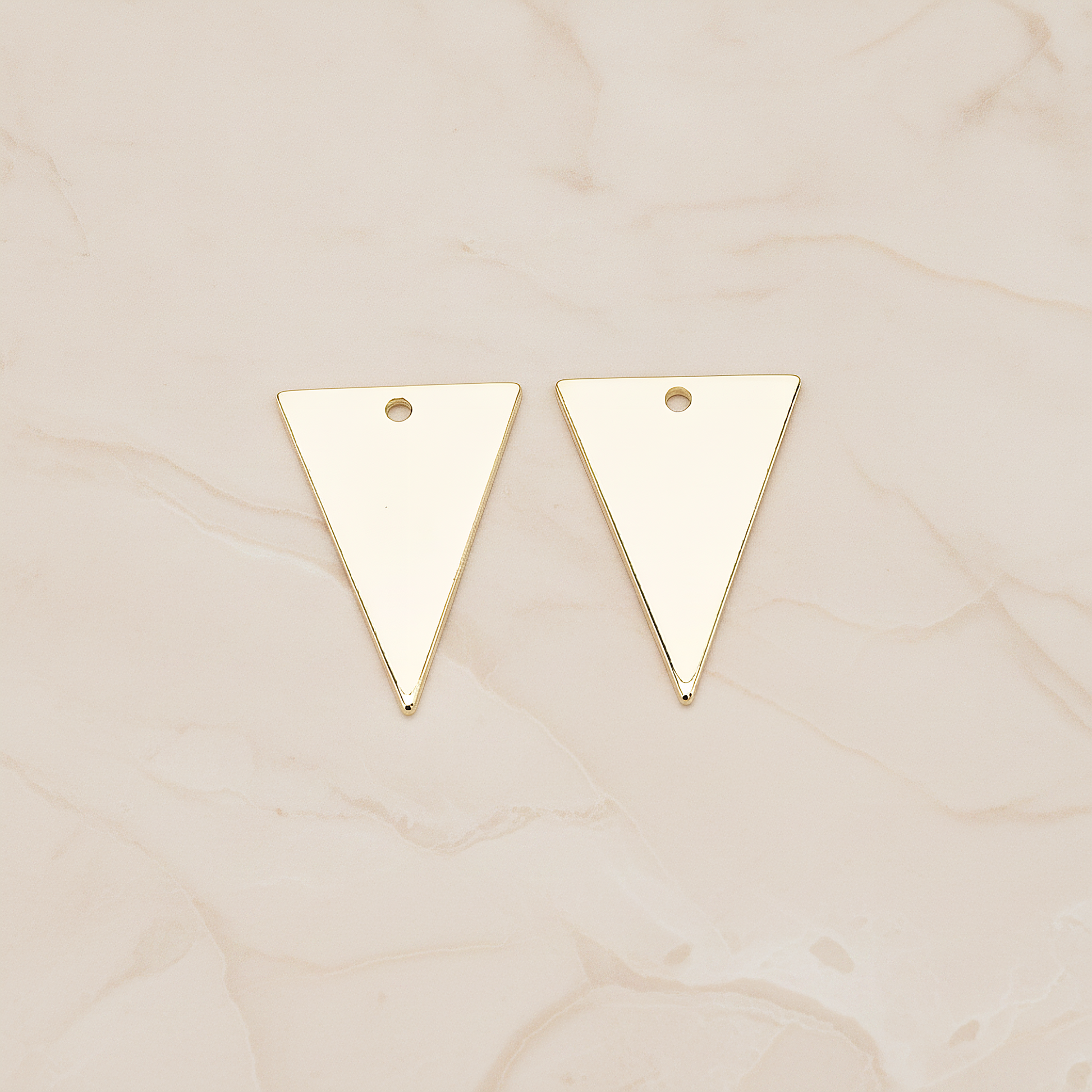 Simple Long Triangle Flag Banner Tag Charm Pendant, 2 Pc on warm marble background (PD.1559-02)