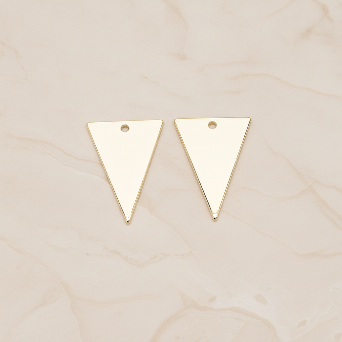 Simple Long Triangle Flag Banner Tag Charm Pendant, 2 Pc on warm marble background (PD.1559-02)