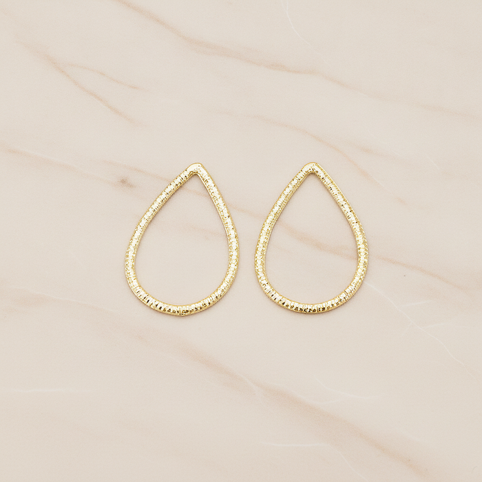 Textured Teardrop Small Link Pendant, 2 Pc on warm marble background (PD.1623-01)