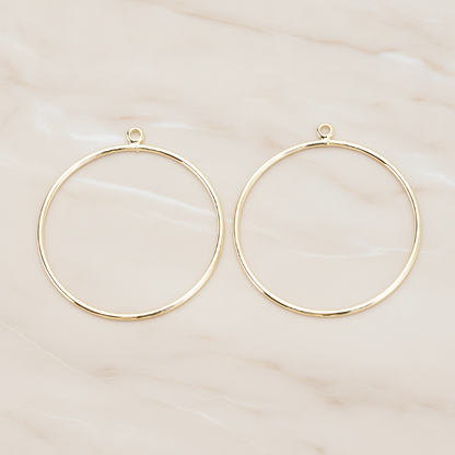 Large Circle Link Pendant, 4 Pc on warm marble background (PD.1706-02)