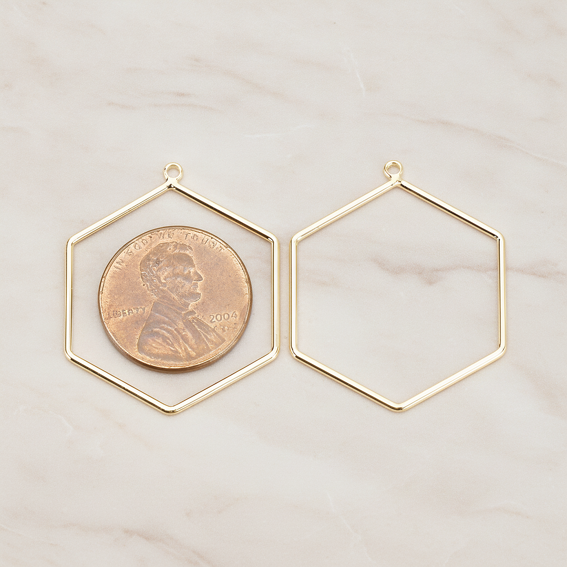 Simple Hexagon Link Pendant, 4 Pc on warm marble background (PD.1708)
