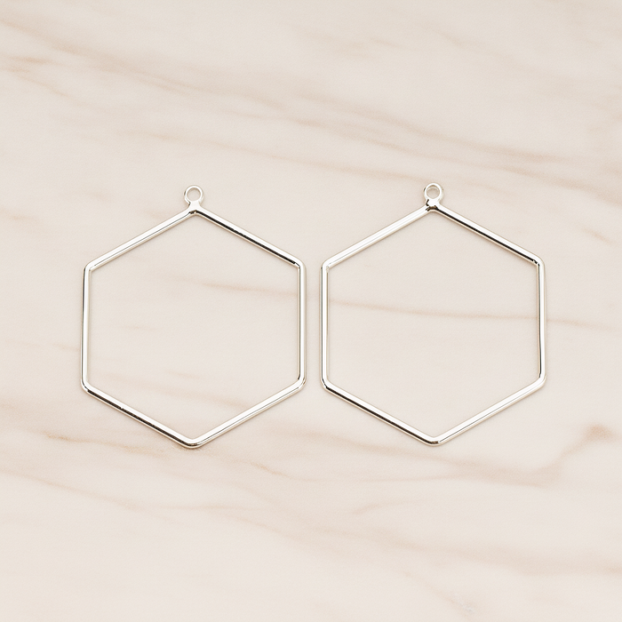Simple Hexagon Link Pendant, 4 Pc on warm marble background (PD.1708)