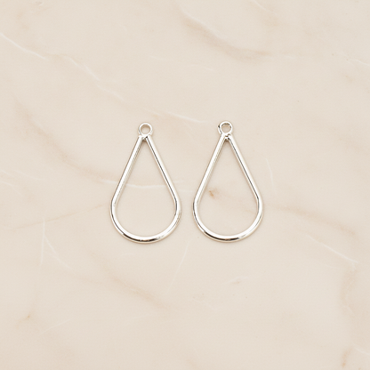 Simple Teardrop Link Pendant, 4 Pc on warm marble background (PD.1711)