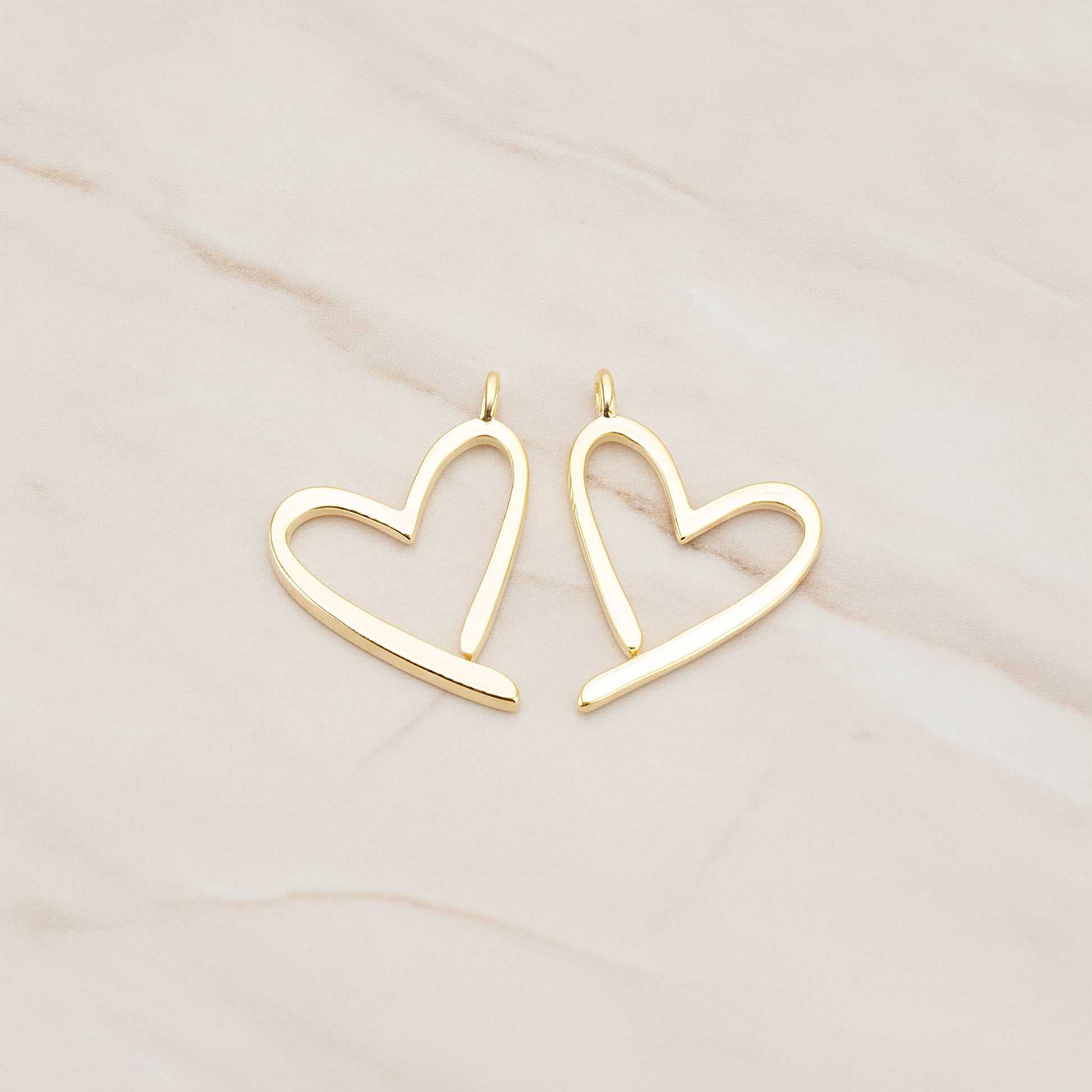 Animated Heart Link Pendant, 2Pc on warm marble background (PD.1738)