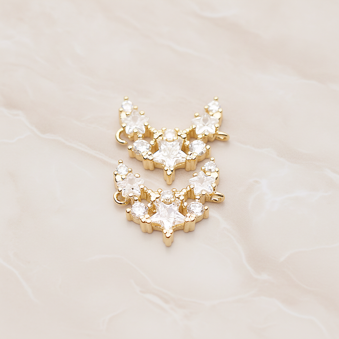Star Round Cubic Pendant, 1 Pc on warm marble background (PD.1795)