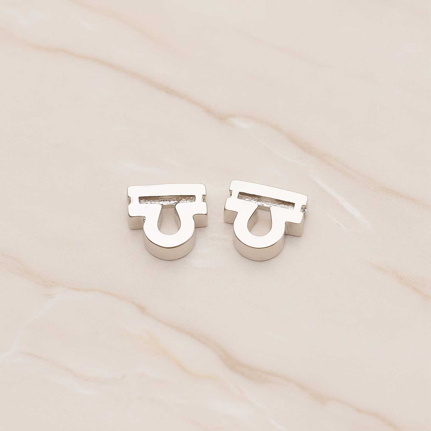 Zodiac Sign Pisces Bead Pendant, 2 Pc on warm marble background (PD.1895)
