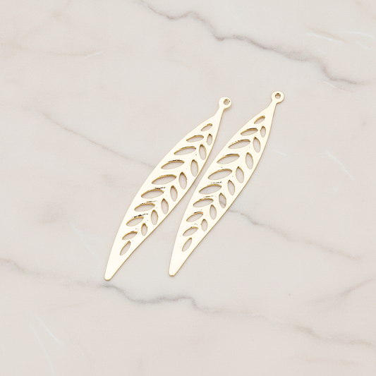 Pointed Linear Narrow Leaf Pendant, 4 Pc on warm marble background (PD.202)
