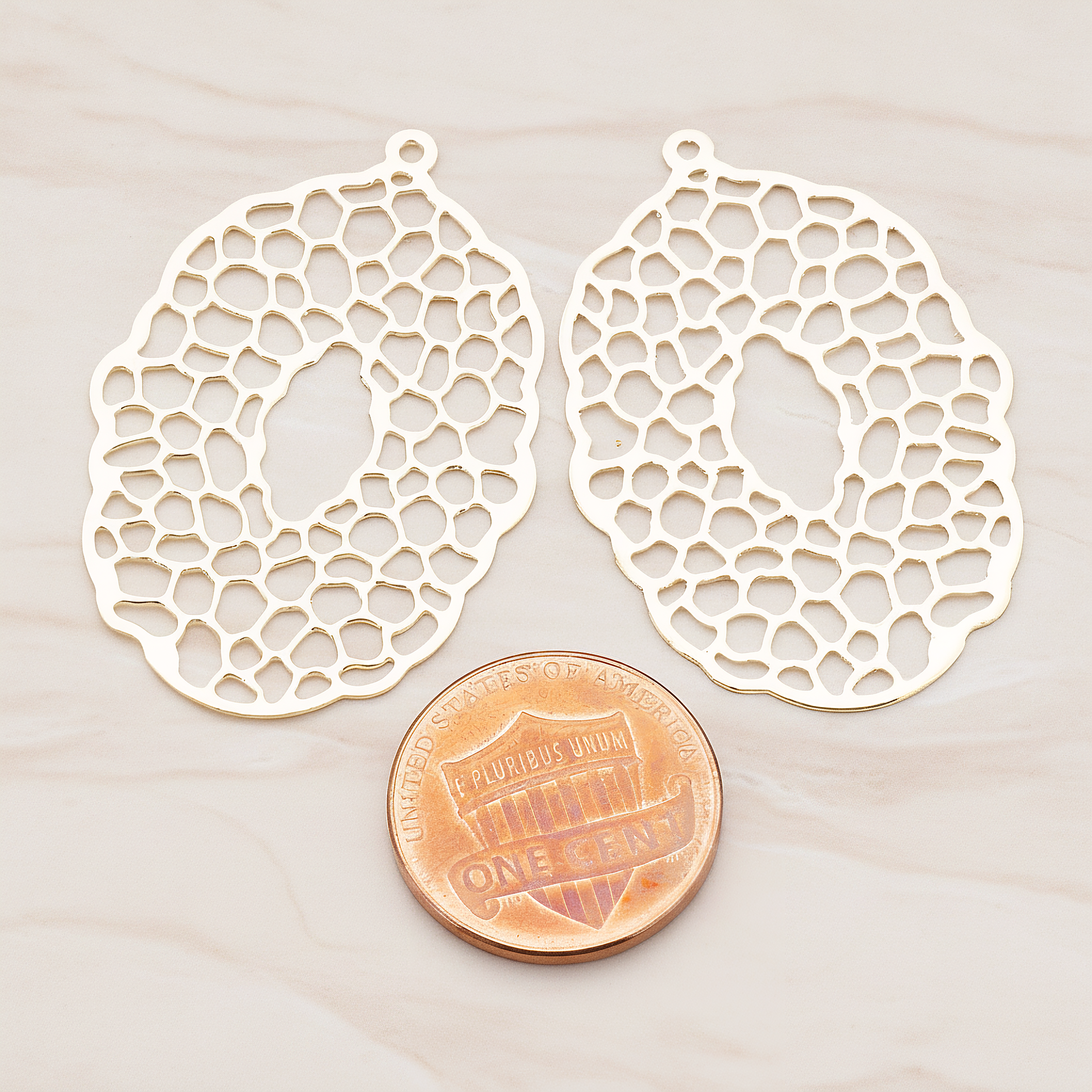 Filigree Oval Pendant, 2 Pc on warm marble background (PD.206)