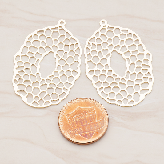 Filigree Oval Pendant, 2 Pc on warm marble background (PD.206)