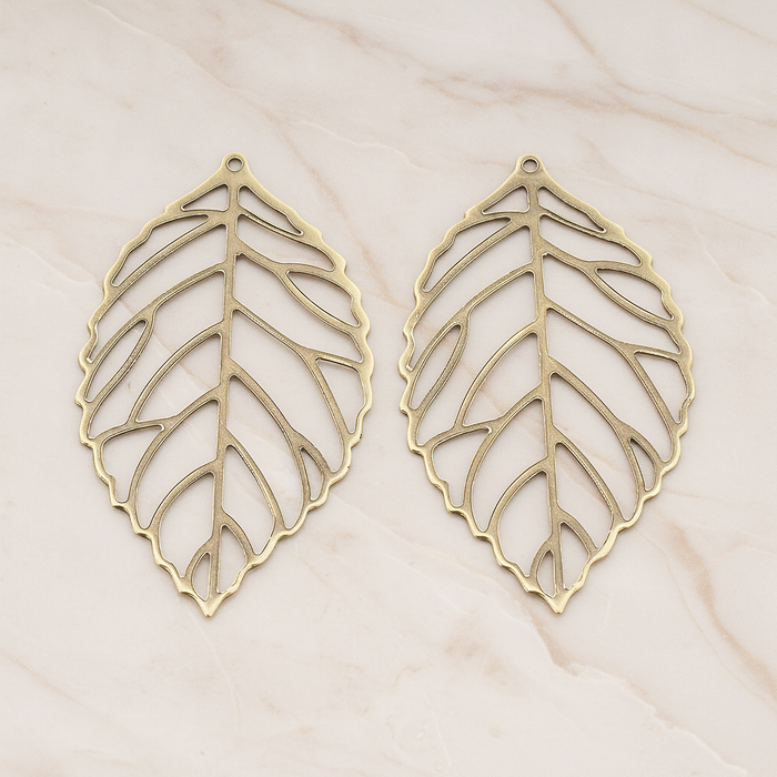 LARGE Leaf Pendant, 4 Pc on warm marble background (PD.210-03)