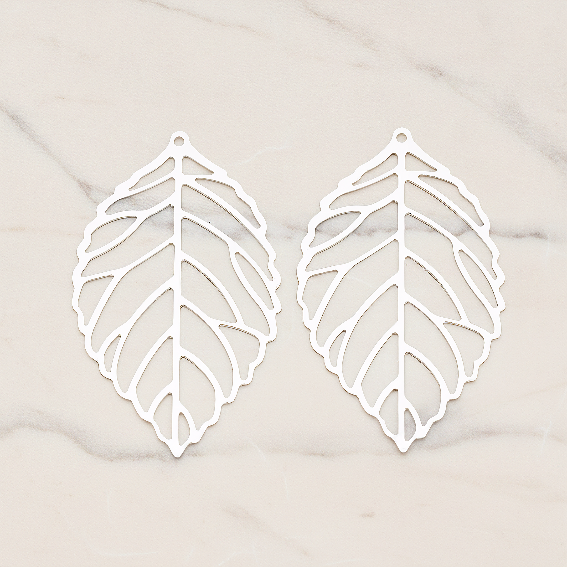 LARGE Leaf Pendant, 4 Pc on warm marble background (PD.210-03)
