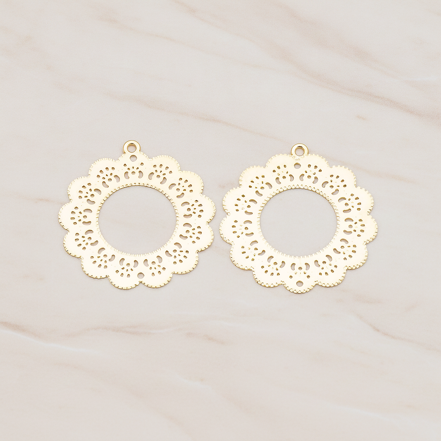 Filigree Round Floral Pendant, 4 Pc on warm marble background (PD.218)