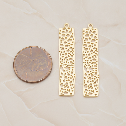 Mesh Bar Rectangle Pendant, 2 Pc on warm marble background (PD.292-01)