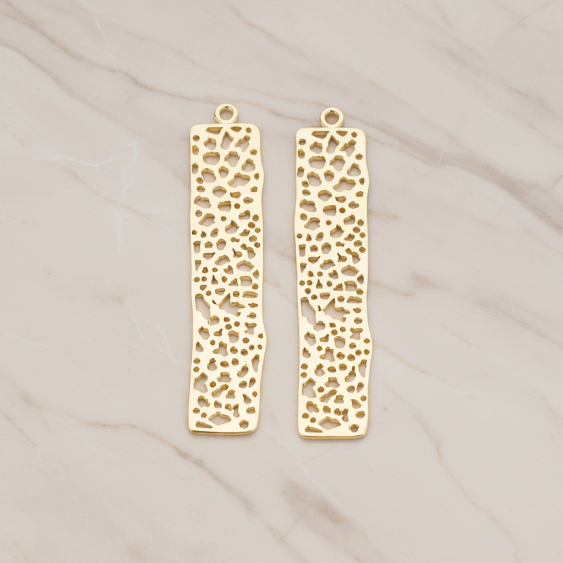 Mesh Bar Rectangle Pendant, 2 Pc on warm marble background (PD.292-01)