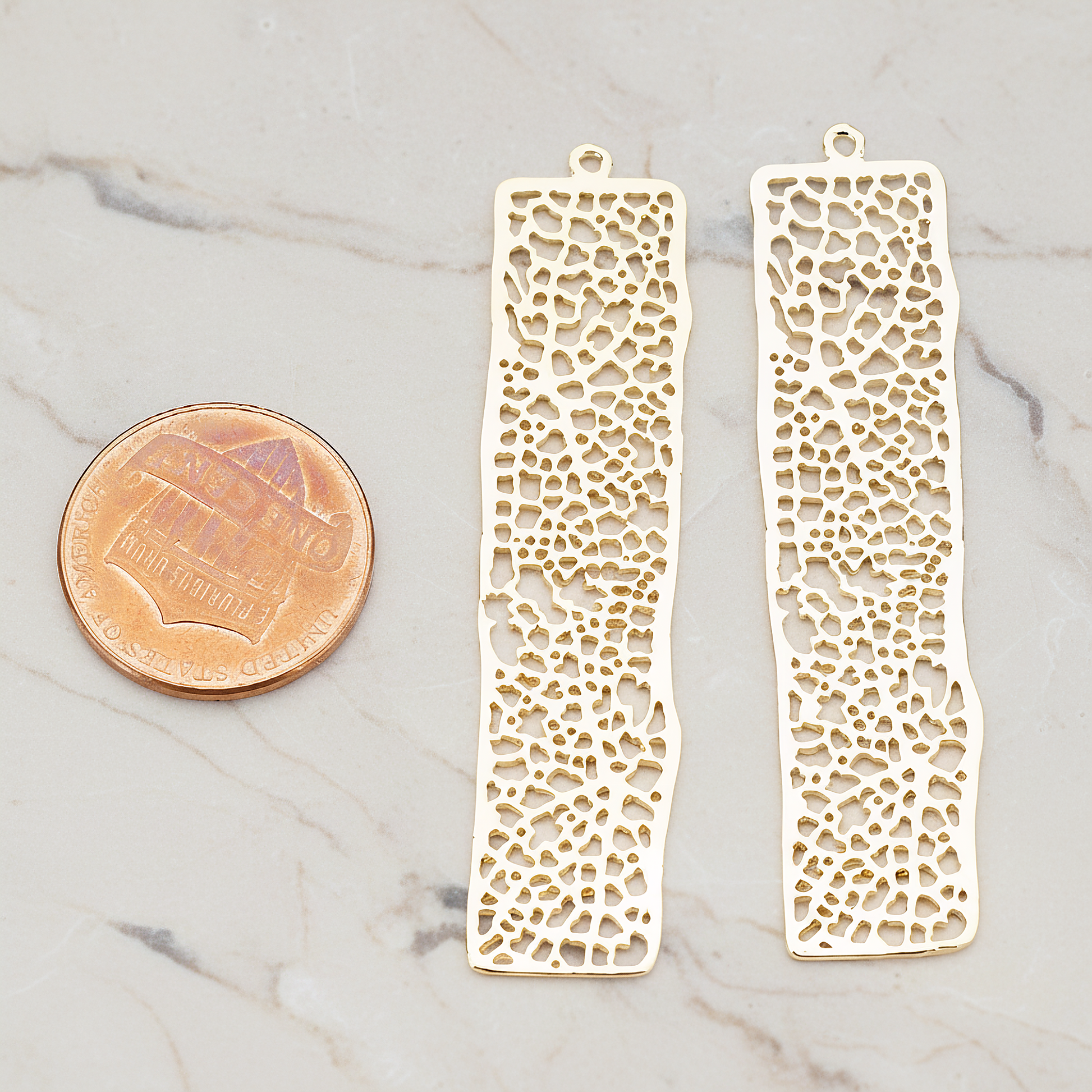 Large Mesh Bar Rectangle Pendant, 2 Pc on warm marble background (PD.292-02)