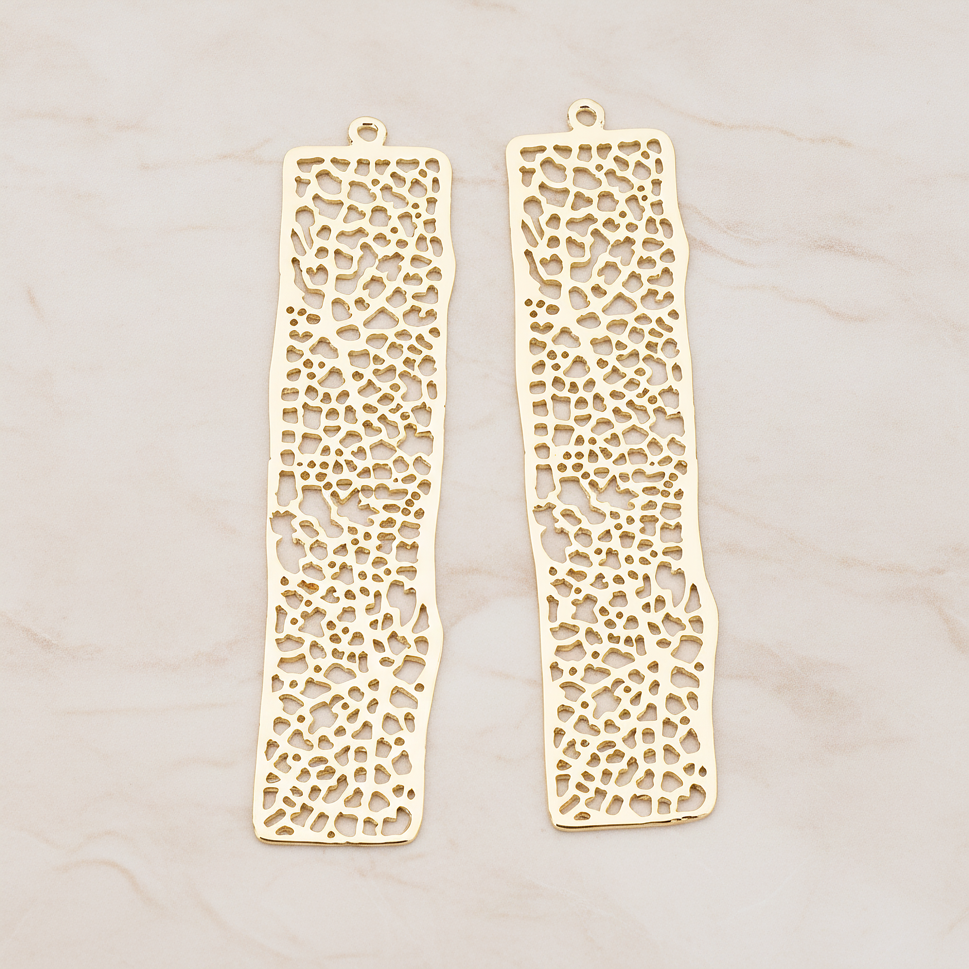 Large Mesh Bar Rectangle Pendant, 2 Pc on warm marble background (PD.292-02)