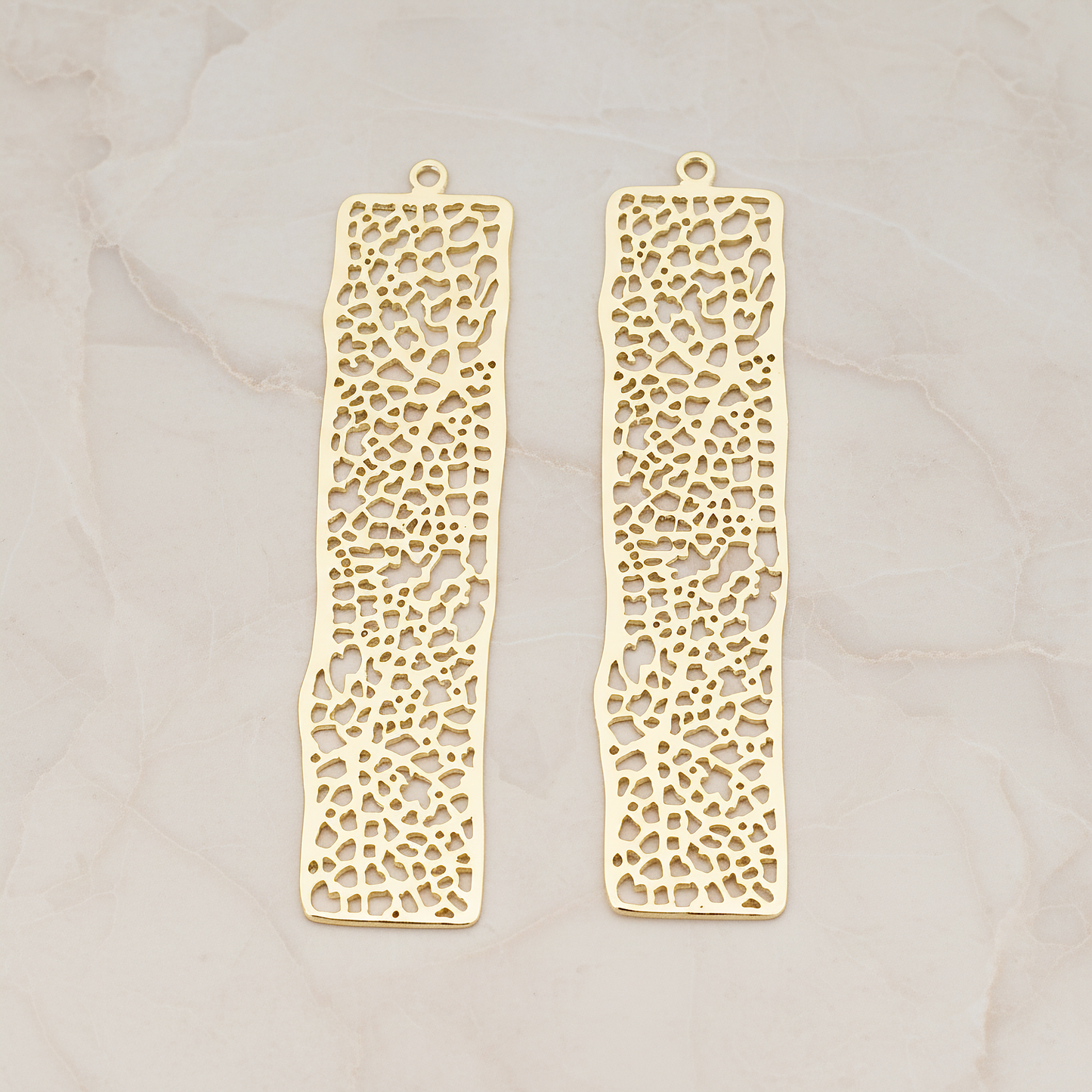 Large Mesh Bar Rectangle Pendant, 2 Pc on warm marble background (PD.292-02)