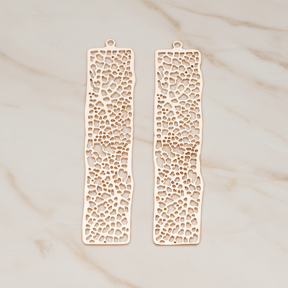 Large Mesh Bar Rectangle Pendant, 2 Pc on warm marble background (PD.292-02)