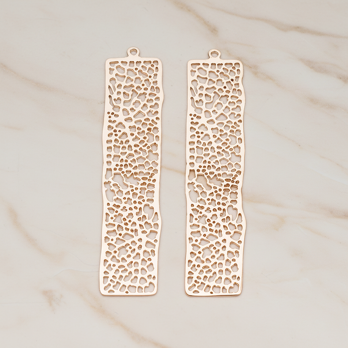 Large Mesh Bar Rectangle Pendant, 2 Pc on warm marble background (PD.292-02)