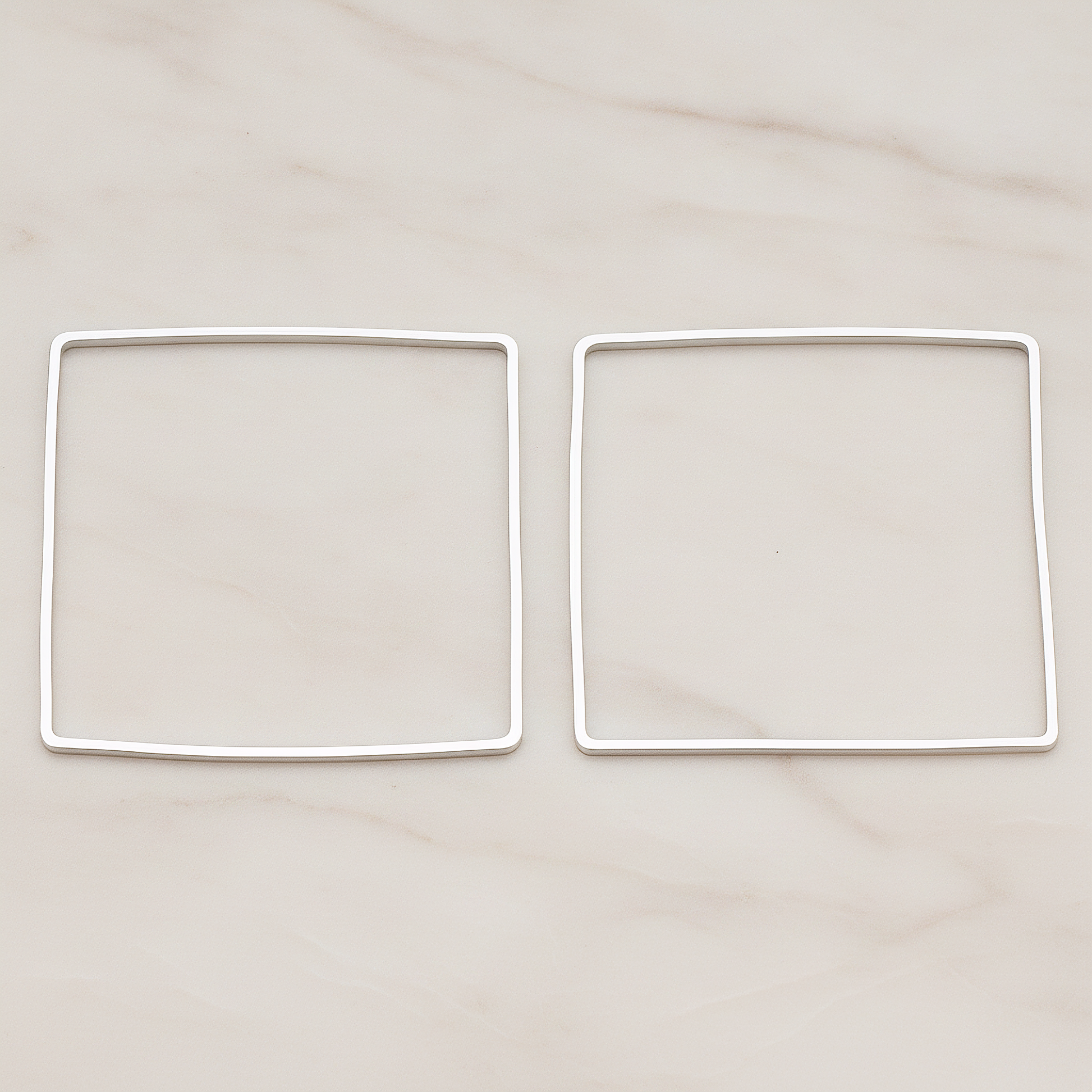 40mm Simple Square Link Pendant, 2 Pc on warm marble background (PD.303-02)