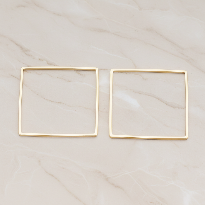 30mm Simple Square Link Pendant, 2 Pc on warm marble background (PD.303-03)