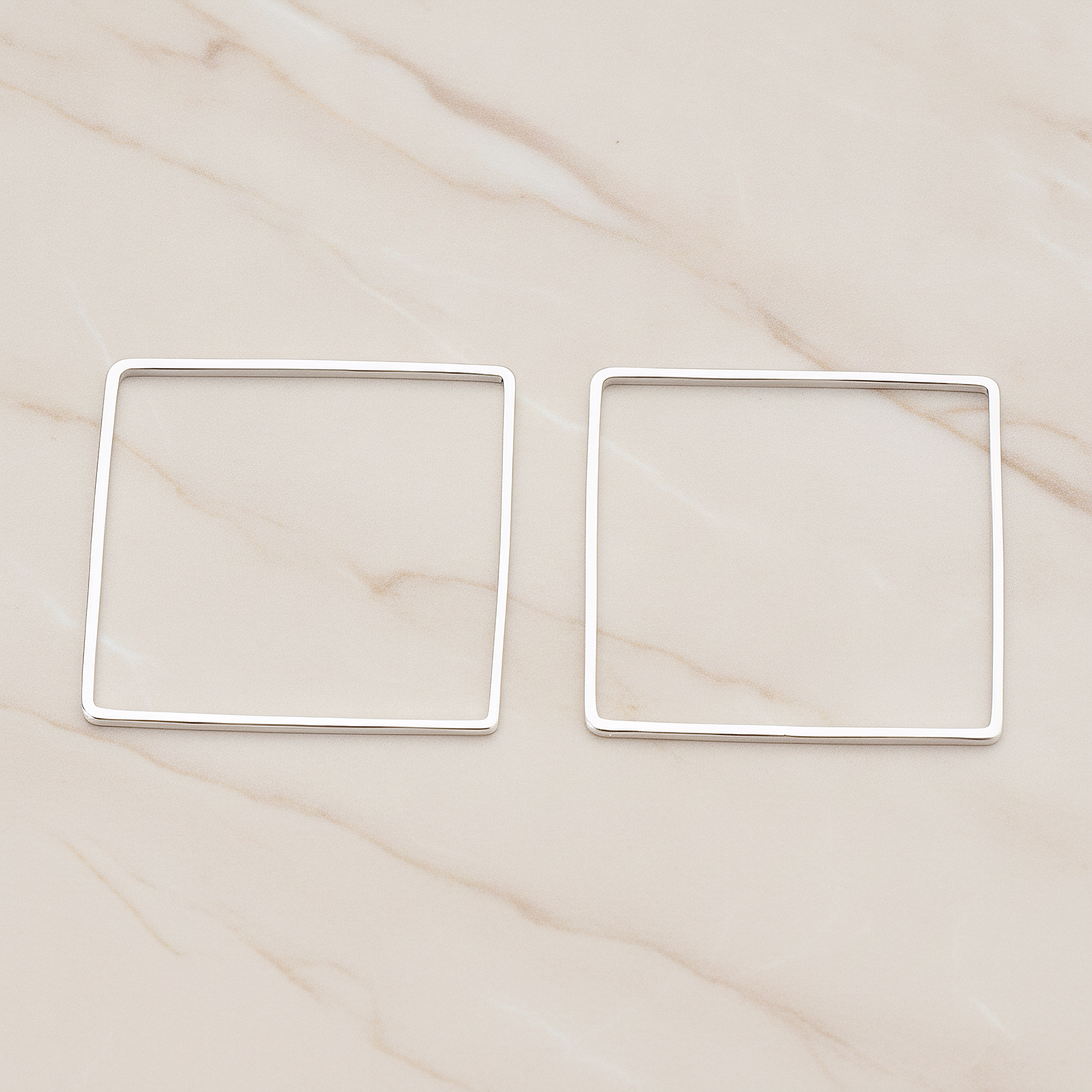 30mm Simple Square Link Pendant, 2 Pc on warm marble background (PD.303-03)