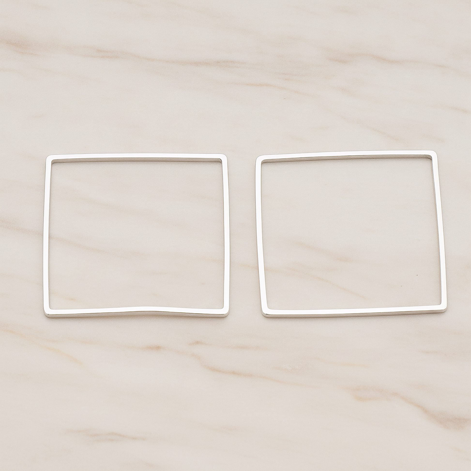 30mm Simple Square Link Pendant, 2 Pc on warm marble background (PD.303-03)