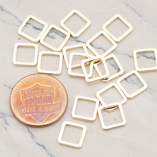 8mm Simple Square Link Pendant, 6 Pc on warm marble background (PD.303-05)