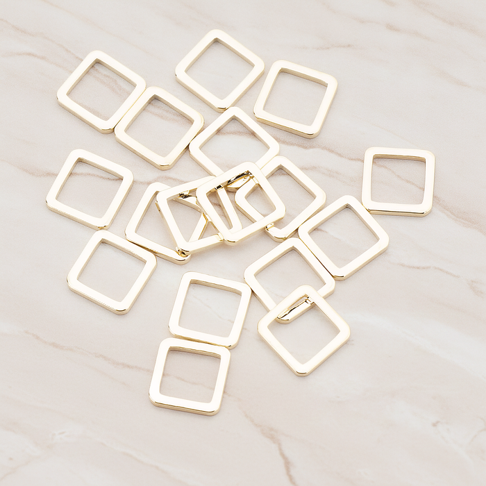 8mm Simple Square Link Pendant, 6 Pc on warm marble background (PD.303-05)