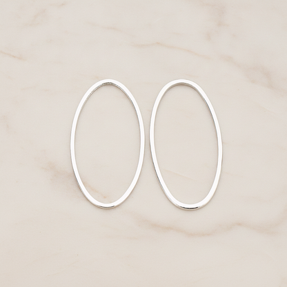 15 X 30 Mm Simple Oval Link Pendant, 2 Pc on warm marble background (PD.304-02)