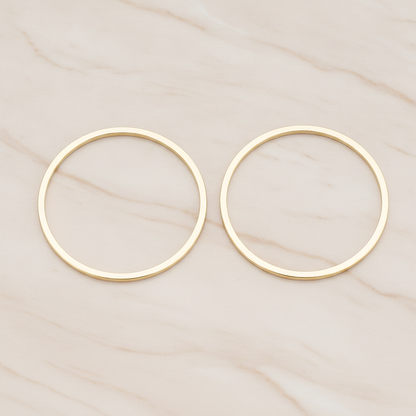 25mm Simple Round Link Pendant, 2 Pc on warm marble background (PD.305-04)