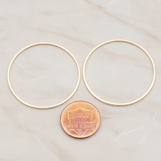 25mm Simple Round Link Pendant, 2 Pc on warm marble background (PD.305-05)