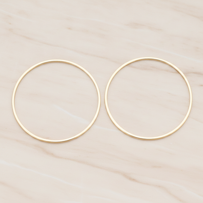 25mm Simple Round Link Pendant, 2 Pc on warm marble background (PD.305-05)