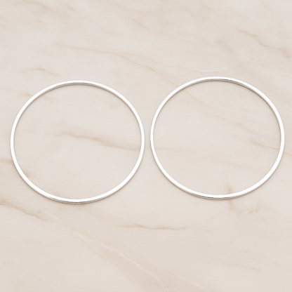 25mm Simple Round Link Pendant, 2 Pc on warm marble background (PD.305-05)